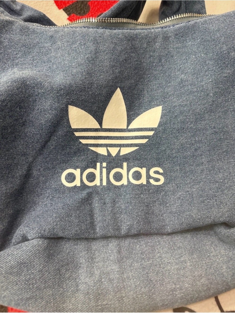 Adidas Crossbody/Shoulder Bag NWT - Picture 2 of 10